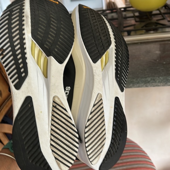 Adidas Adizero Boston 10. Like new - Picture 6 of 6